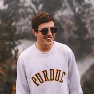 Meet your Posher, Elias